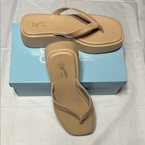 Seychelles Women's  Sunflower Cream Sandals Size 8.5 new‎ in box